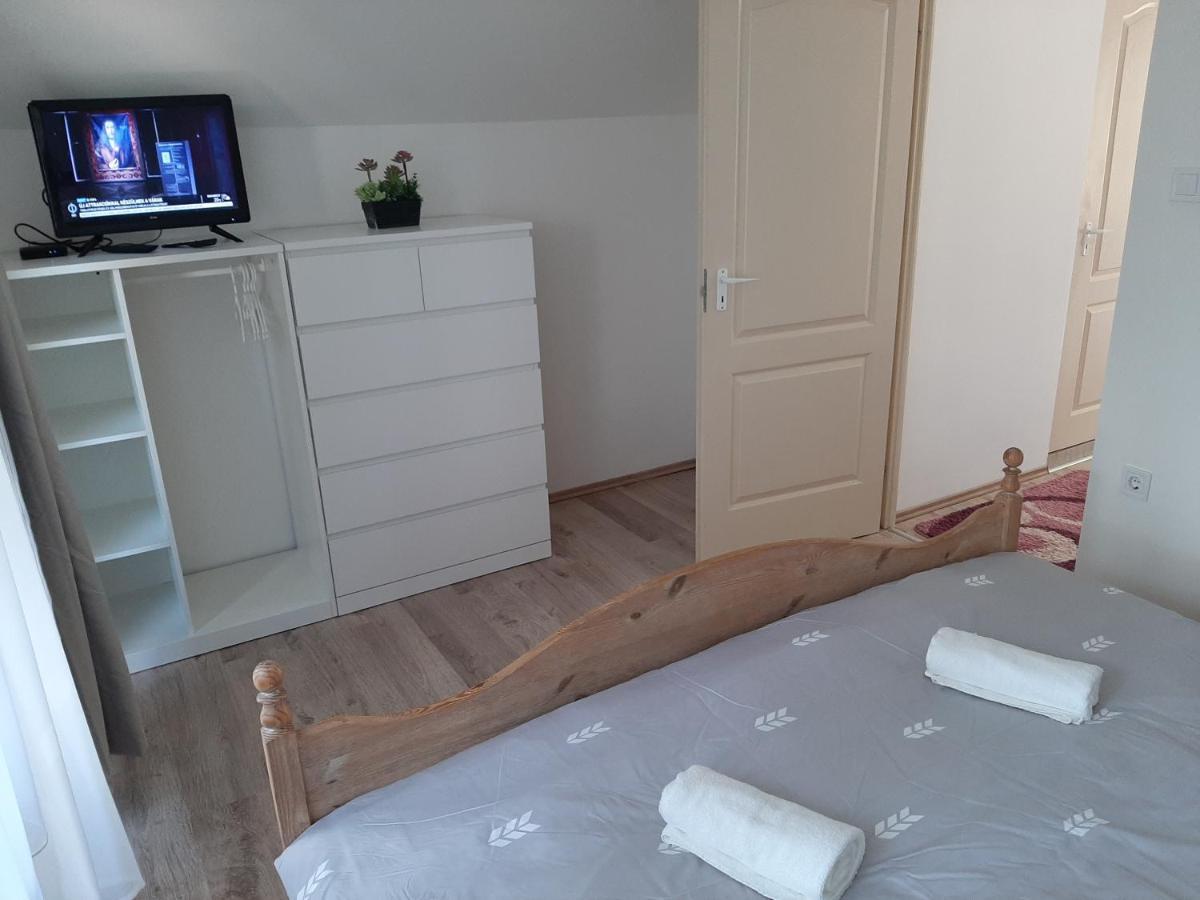 Nikolett Apartman Hajdúszoboszló 外观 照片