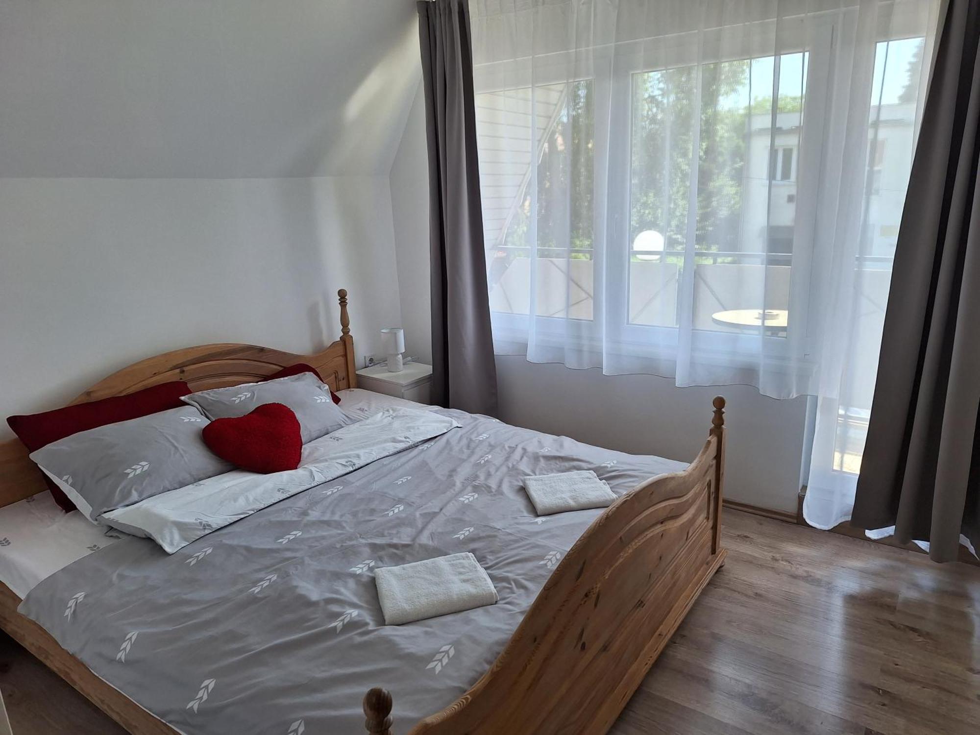 Nikolett Apartman Hajdúszoboszló 外观 照片