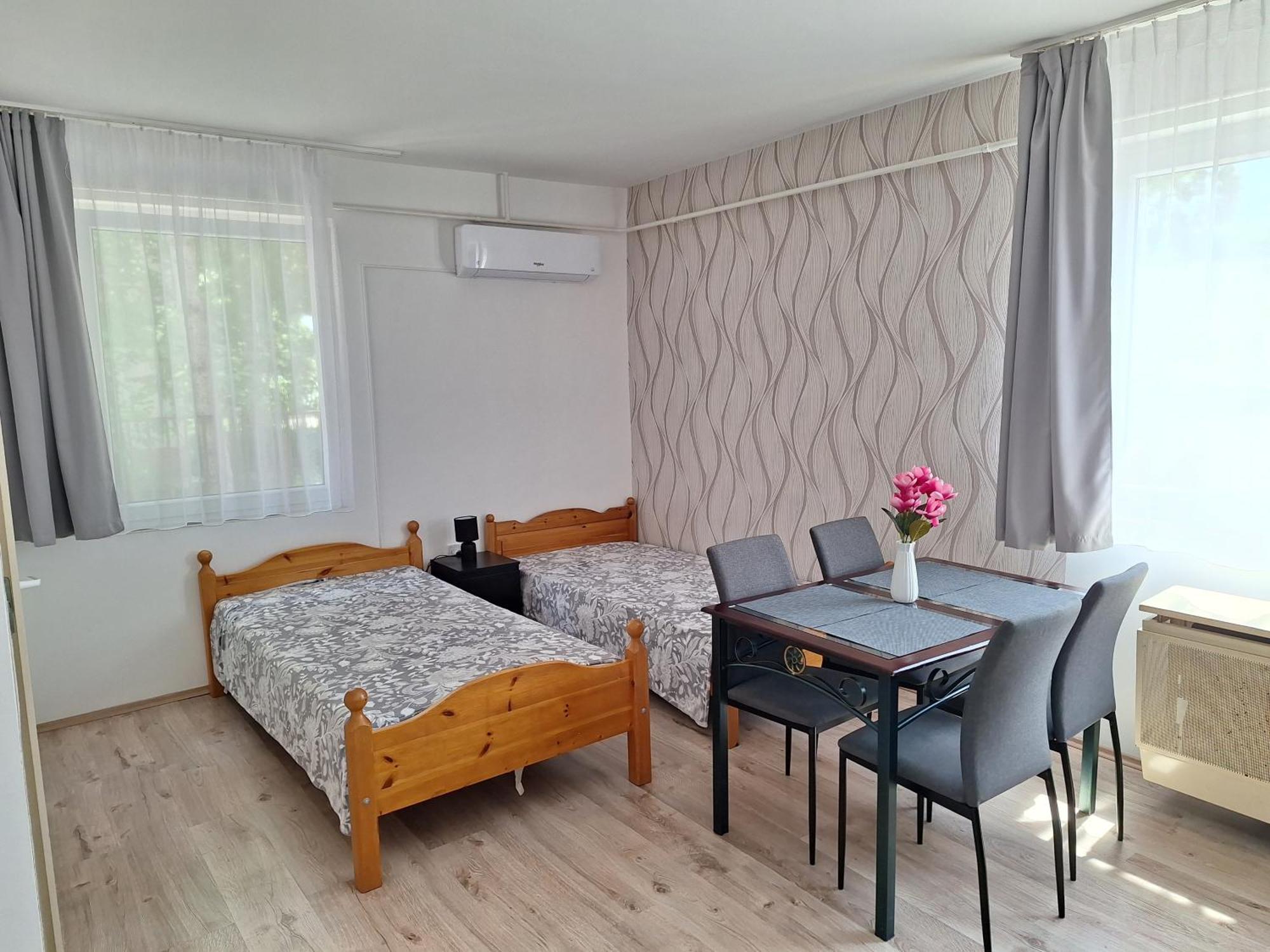 Nikolett Apartman Hajdúszoboszló 外观 照片