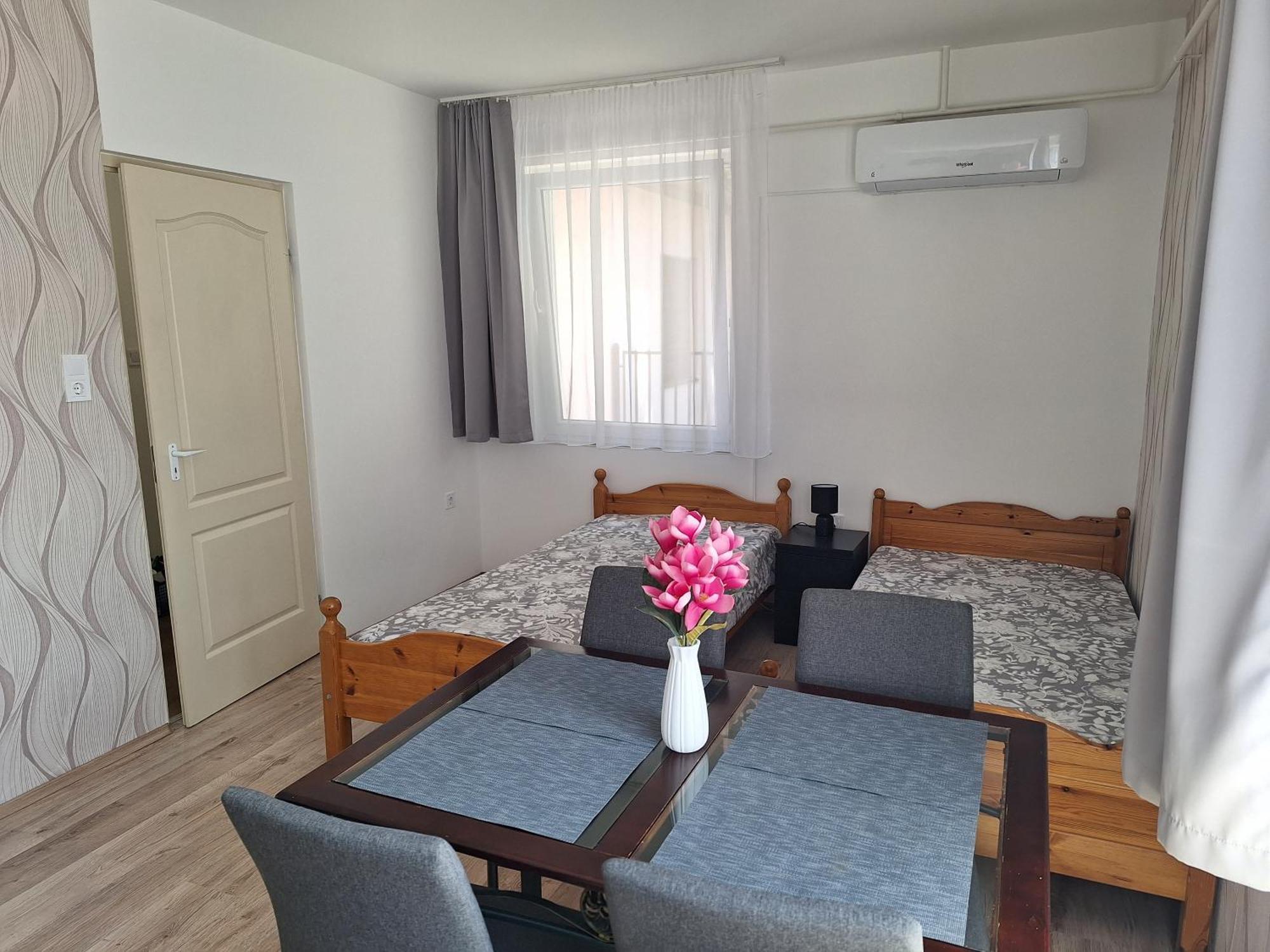 Nikolett Apartman Hajdúszoboszló 外观 照片