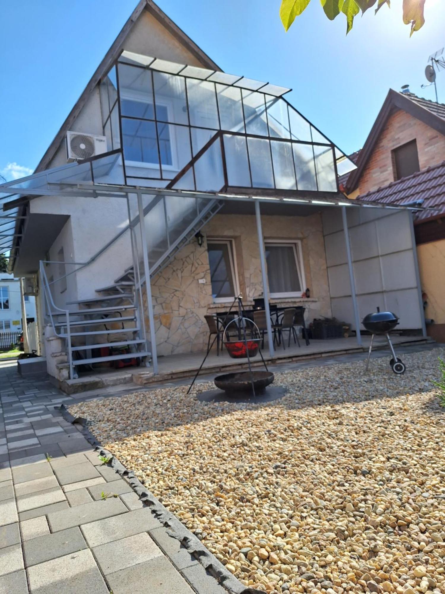Nikolett Apartman Hajdúszoboszló 外观 照片